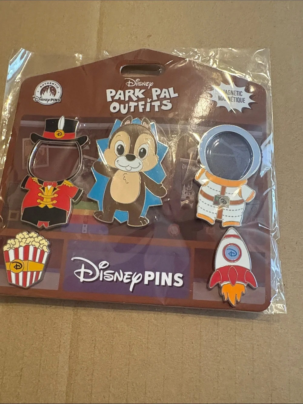 Disney Park Pal Outfits Magnetic Pin Set - Brown, Red, Blue, White